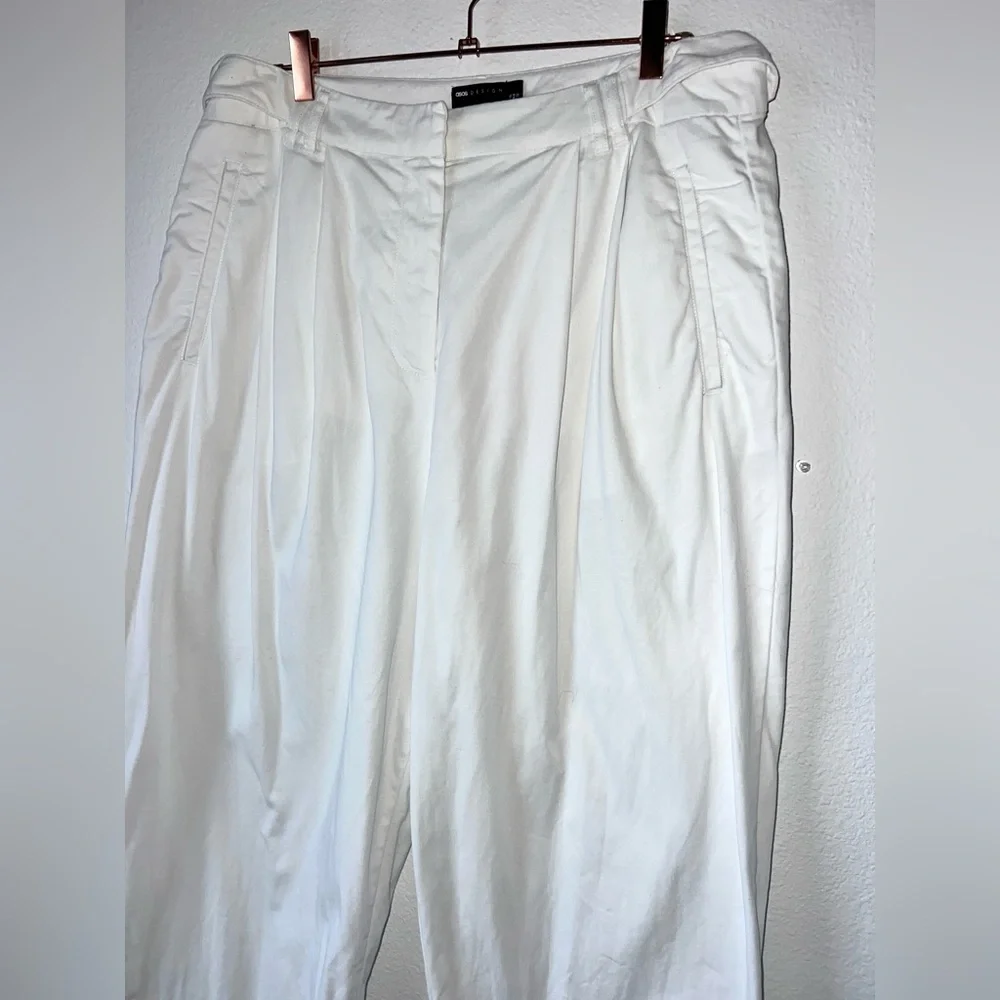 ASOS DESIGN tailored barrel leg white pants high rise belt loops pockets Sz‎ 12